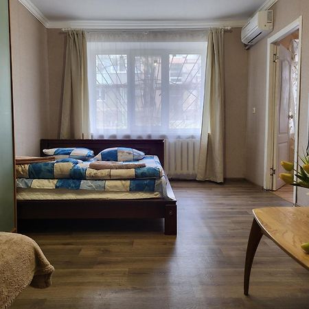 2-Кімнатна Квартира У Центрі На Олександра Поля, Шпиталь, 16Лікарня Dnipro Exterior photo